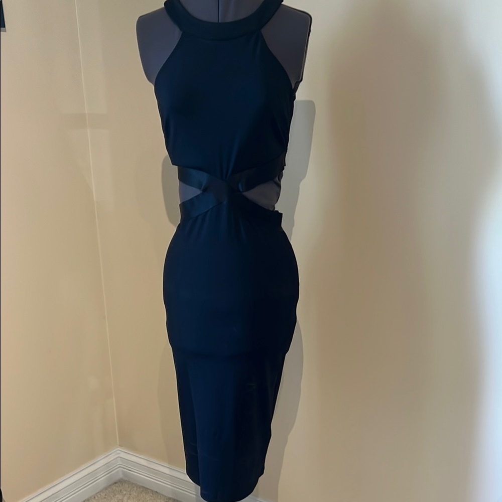 Elegant Black Sleeveless Dress